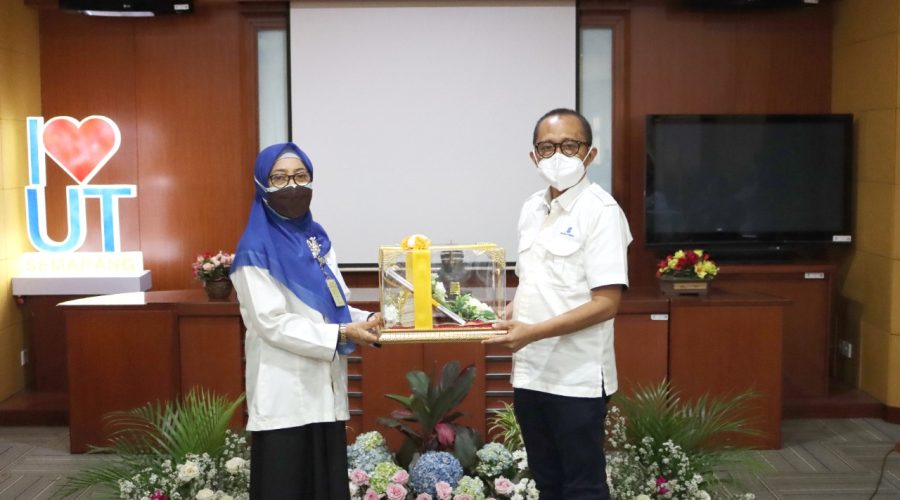 Pisah Sambut Direktur UT Semarang
